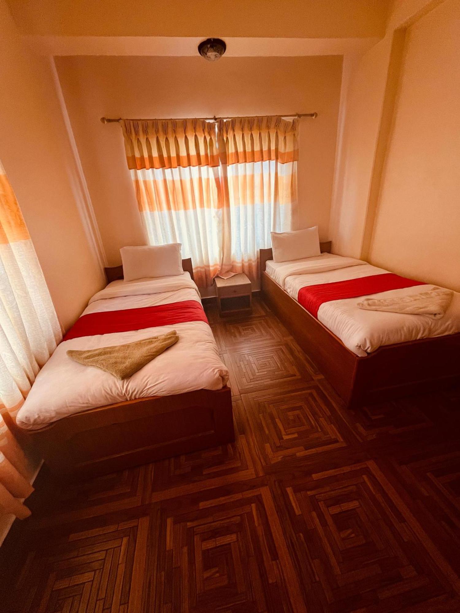 Hotel Global Inn Покхара Экстерьер фото