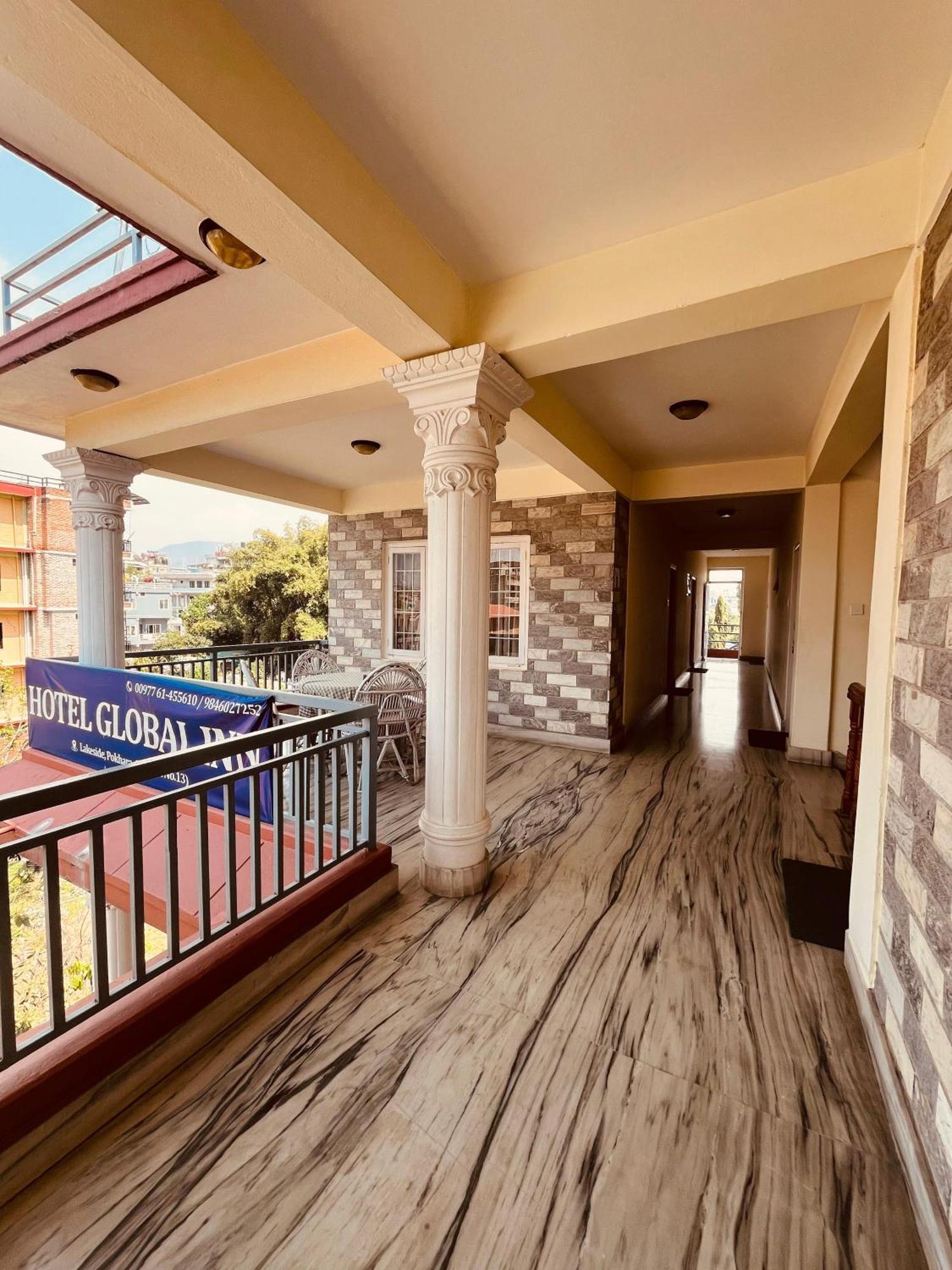 Hotel Global Inn Покхара Экстерьер фото