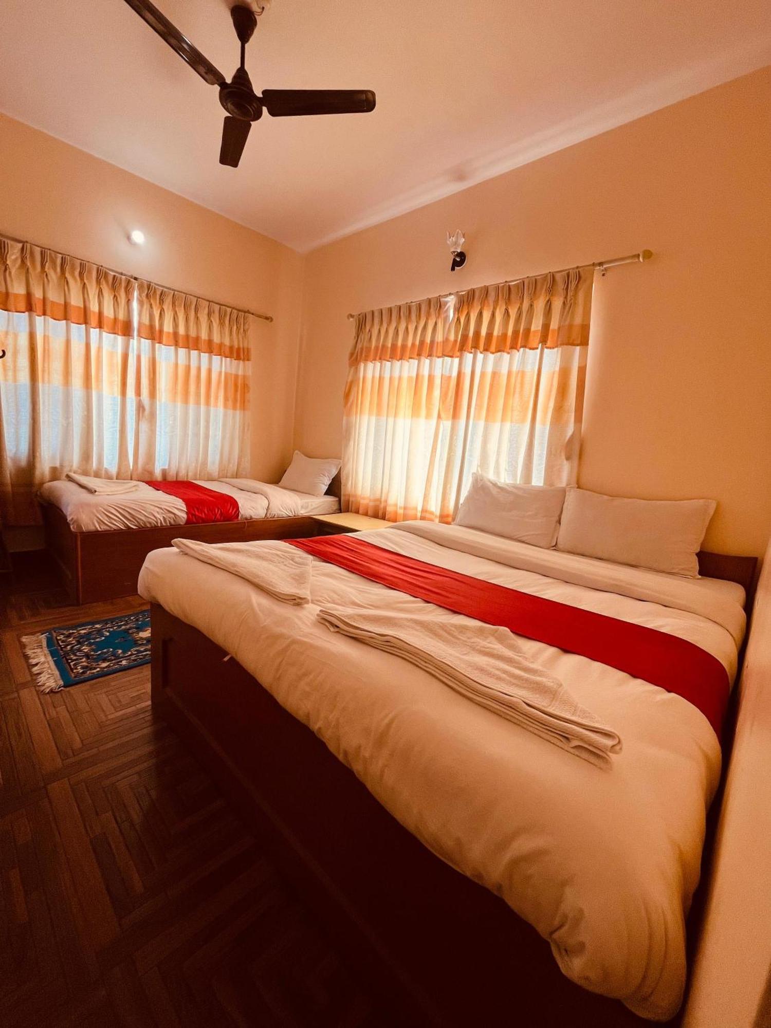 Hotel Global Inn Покхара Экстерьер фото