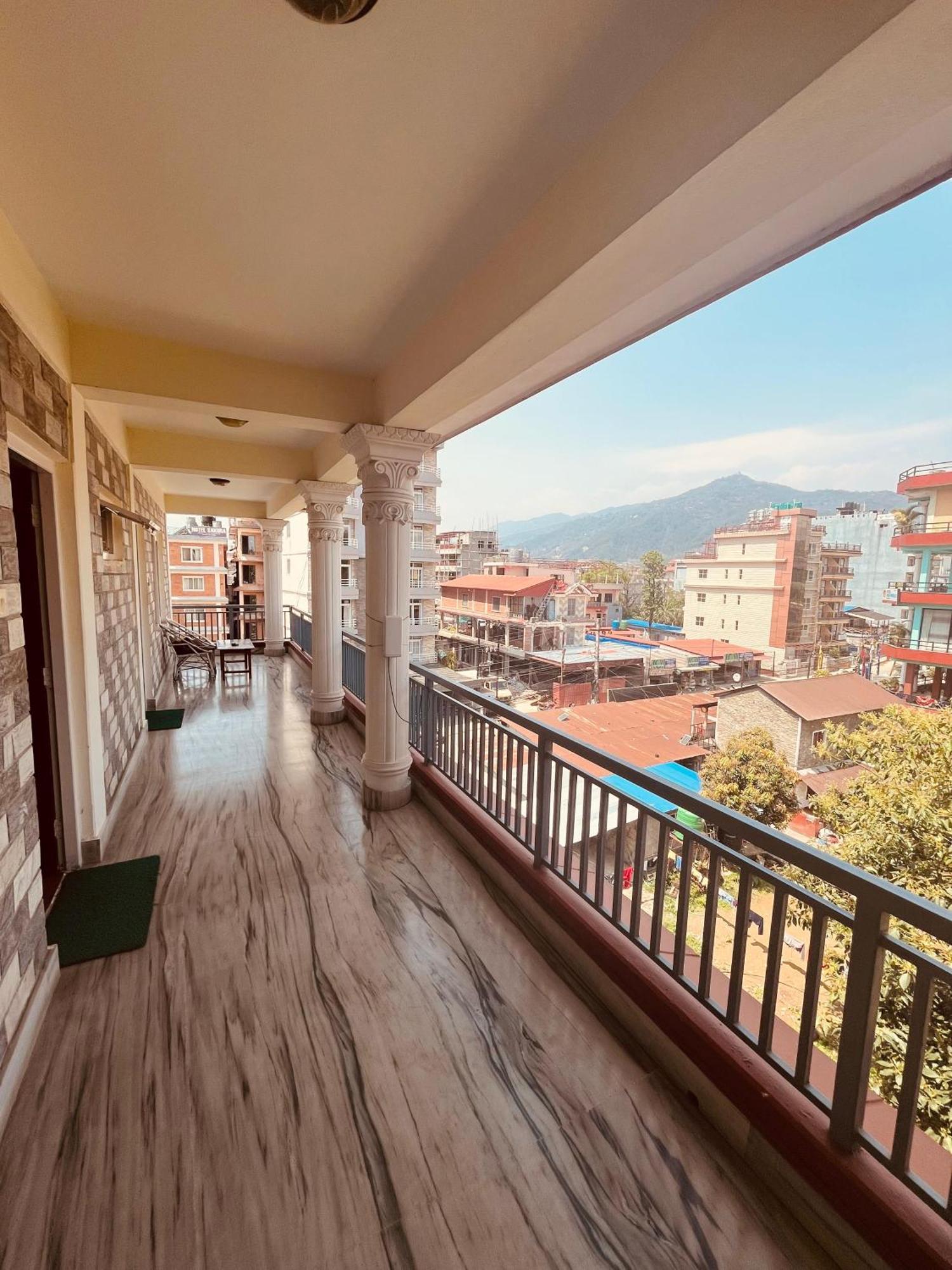 Hotel Global Inn Покхара Экстерьер фото
