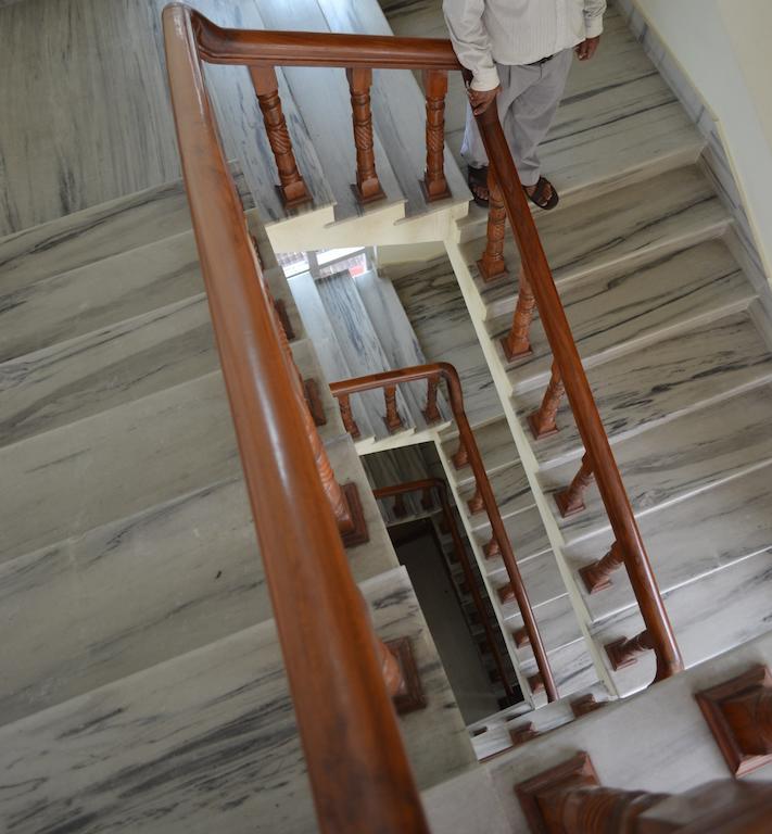 Hotel Global Inn Покхара Экстерьер фото